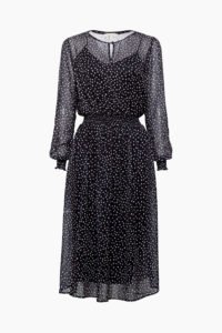 Gepunktetes Kleid
