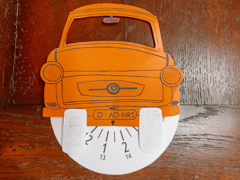 DIY Vatertag Vatertagsgeschenk Trabbi Papa Mobil Parkscheibe